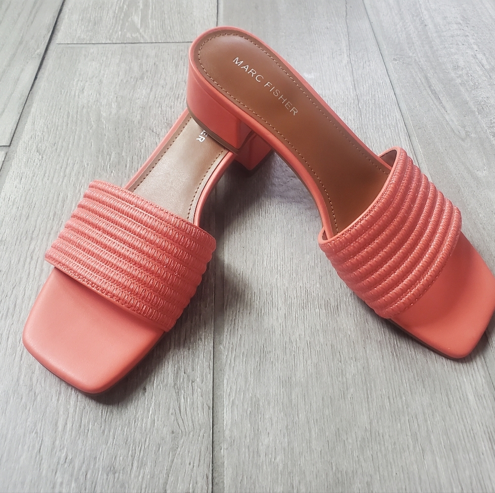 Marc Fisher Coral Sandals, Size 7.5